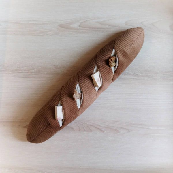 Пошукова іграшка для собак Baguette Lambwolf (43 см) 658 фото